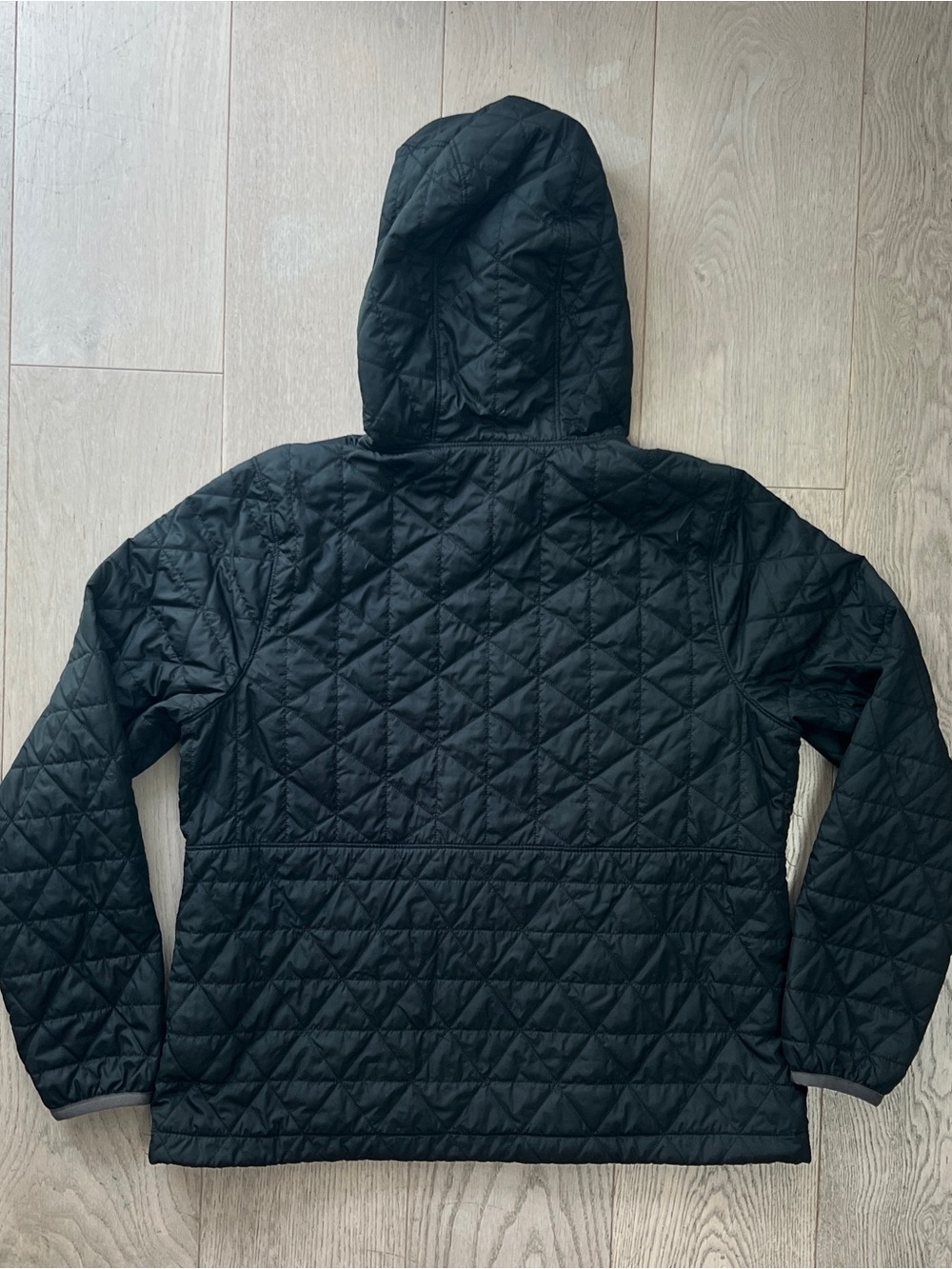 L.L. Bean Women’s Size M 1/2 Zip Quilted Hoodie Katahdin Jacket in Black - Picture 11 of 11